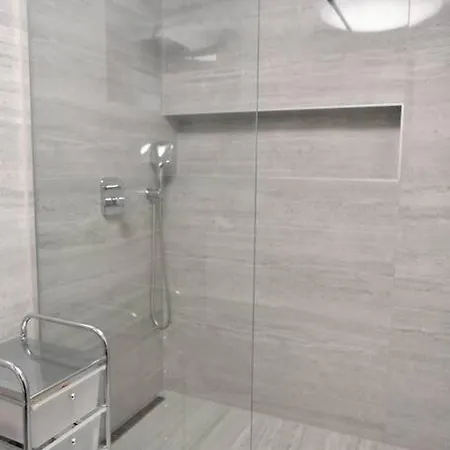 House Vendeghaz